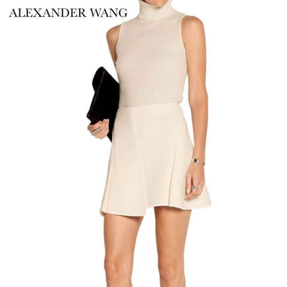 ALEXANDER WANG PLEATED CREAM TEXTURED MINI SKIRT - Picture 2 of 8